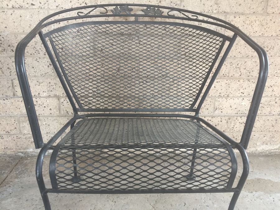 Black Wrought Iron Outdoor Patio Set With Round Table And Four Chairs