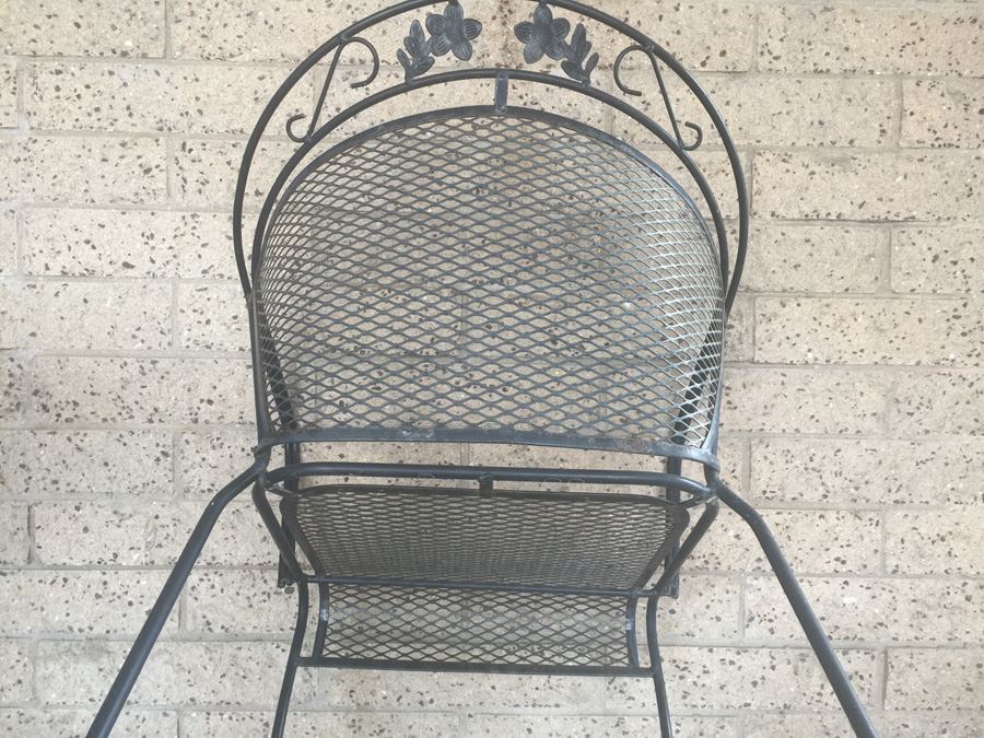 Black Wrought Iron Outdoor Patio Set With Round Table And Four Chairs [Photo 14]