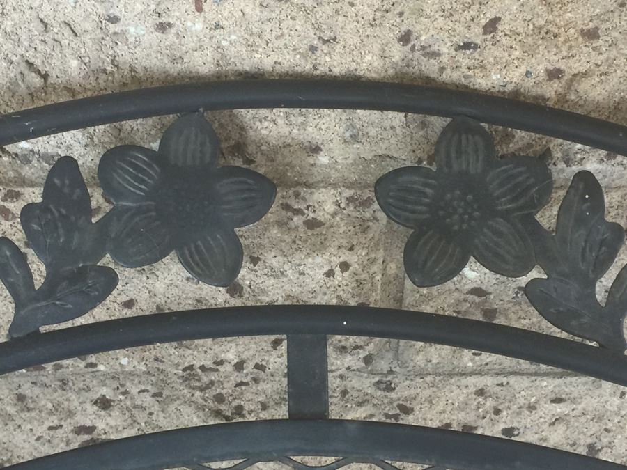 Black Wrought Iron Outdoor Patio Set With Round Table And Four Chairs [Photo 7]