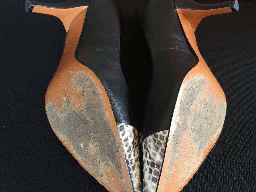 Pair Of Coach Women's High Heels Shoes With Boxes Size 7.5M And 8M [Photo 8]