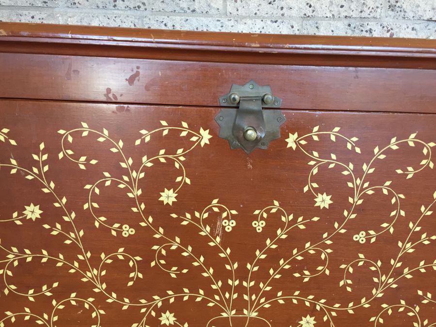 Beautiful Inlay Trunk [Photo 12]