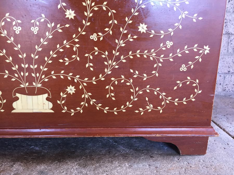 Beautiful Inlay Trunk [Photo 15]