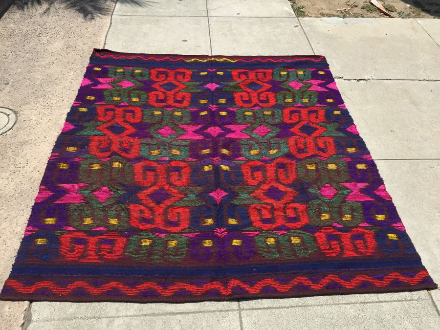 Beautiful Colorful Handmade Moroccan Rug [Photo 1]