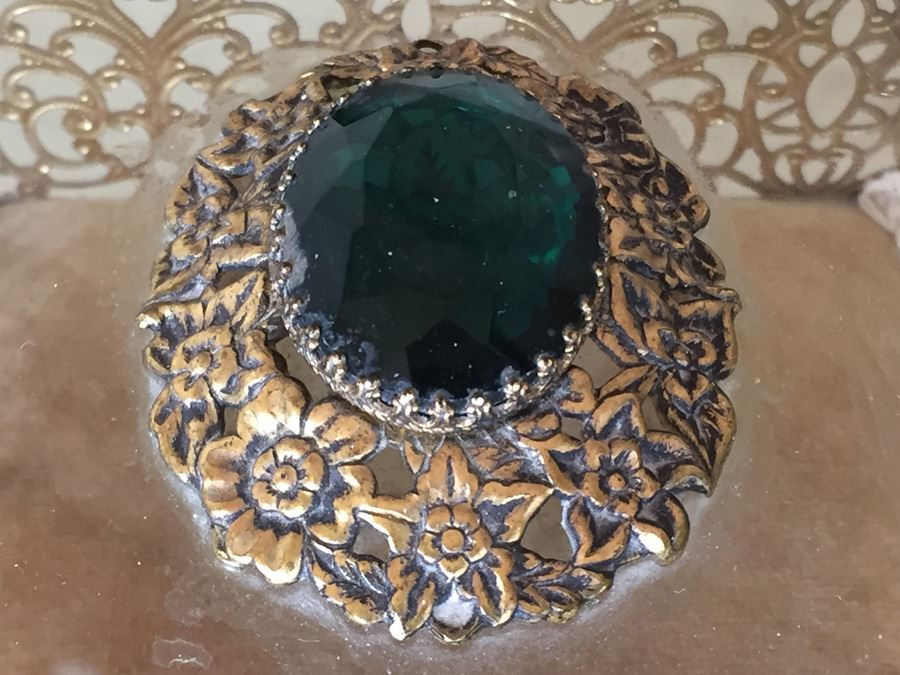 Gold Gilt Metal Hollywood Regency Filigree Jewelry Box And Tissue Box [Photo 14]