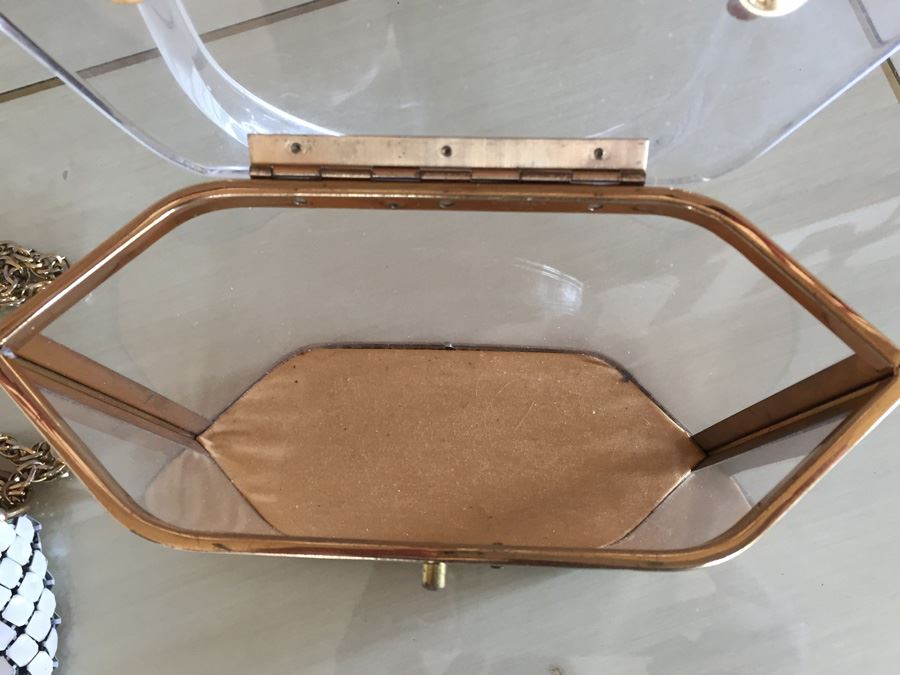 Vintage Whiting Davis Mesh Hand Bag Purse With Clear Lucite Hand Bag And Brush [Photo 8]