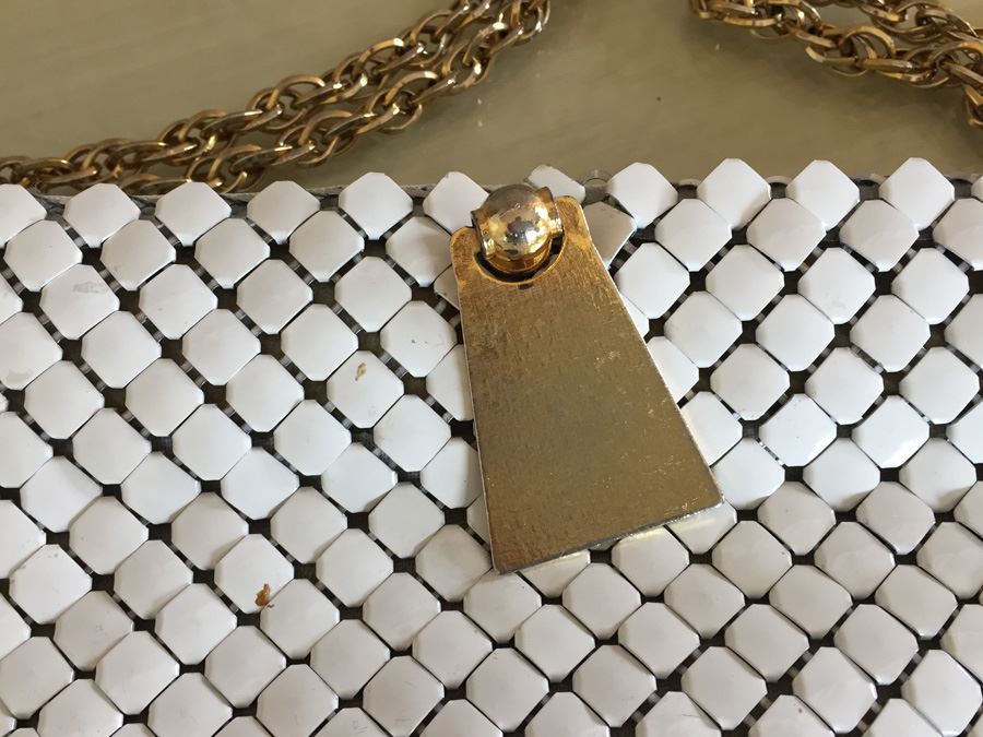 Vintage Whiting Davis Mesh Hand Bag Purse With Clear Lucite Hand Bag And Brush [Photo 12]