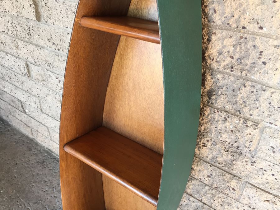 Wooden Canoe Wall Shelf [Photo 3]
