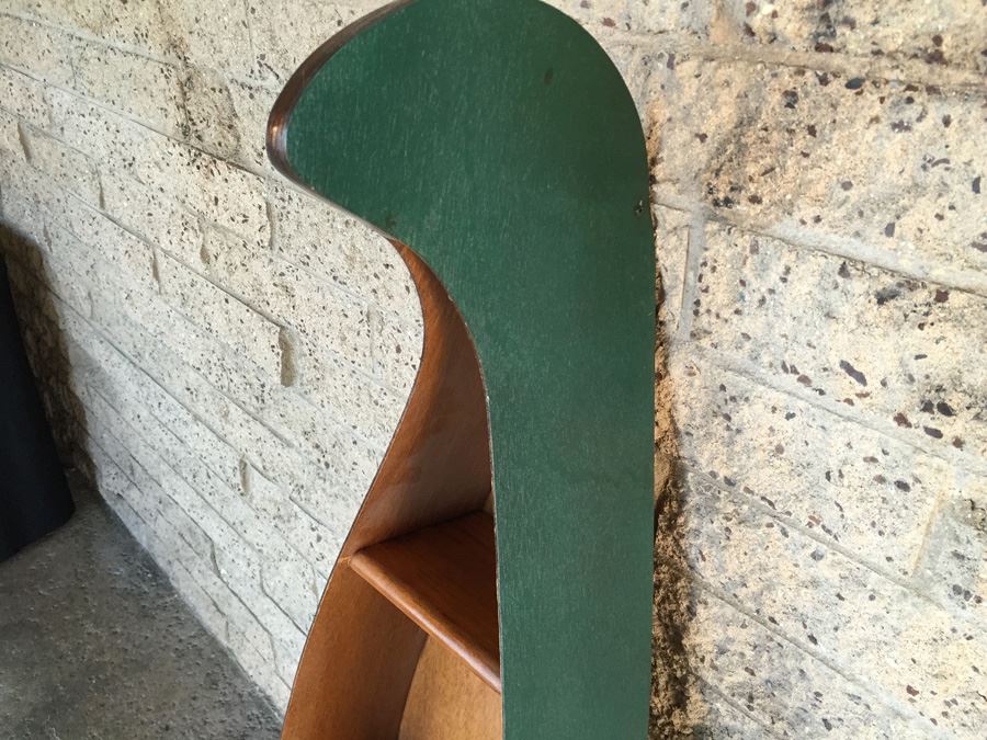 Wooden Canoe Wall Shelf [Photo 4]