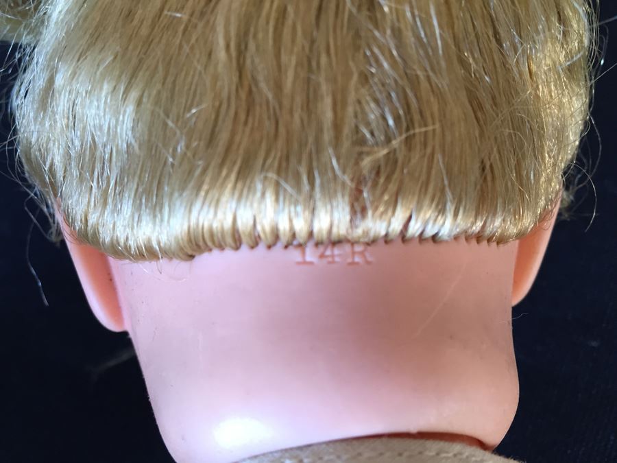 Vintage Doll Marked 14R With Doll Trunk, Various Doll Clothes And Wooden Blocks [Photo 17]