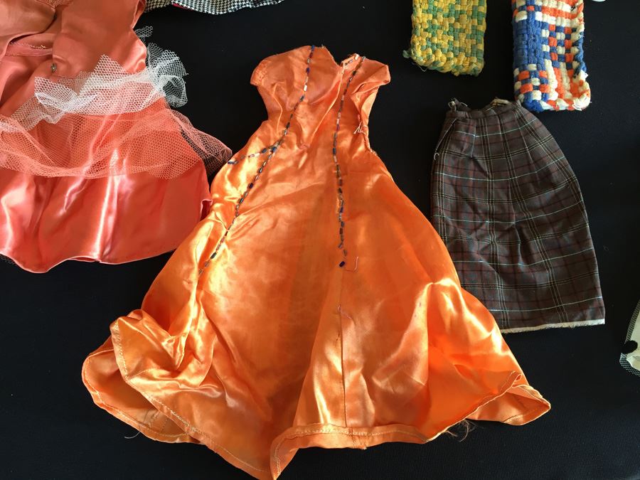 Vintage Doll Marked 14R With Doll Trunk, Various Doll Clothes And Wooden Blocks [Photo 26]