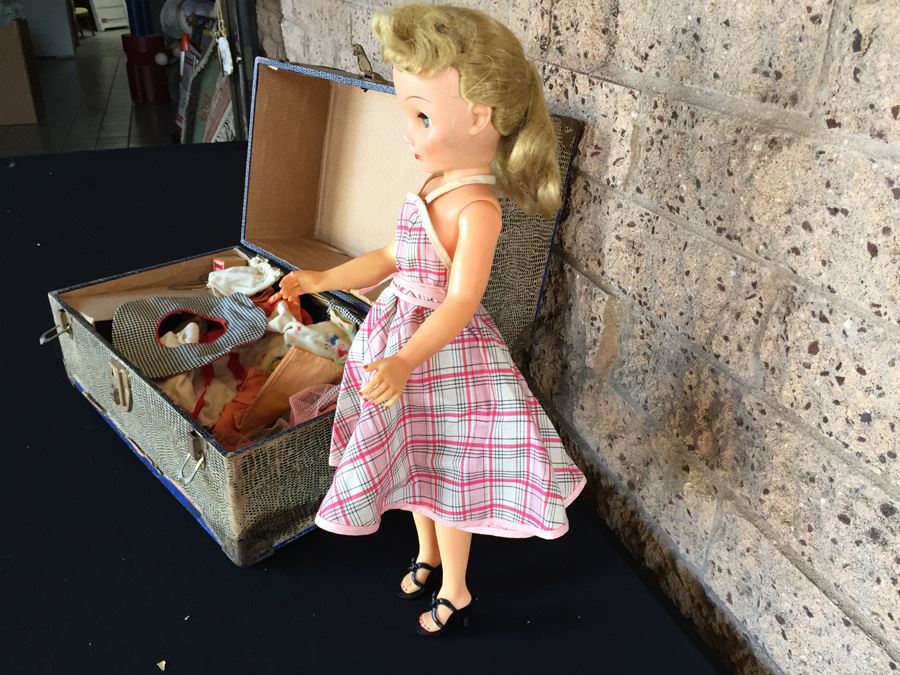 Vintage Doll Marked 14R With Doll Trunk, Various Doll Clothes And Wooden Blocks [Photo 15]