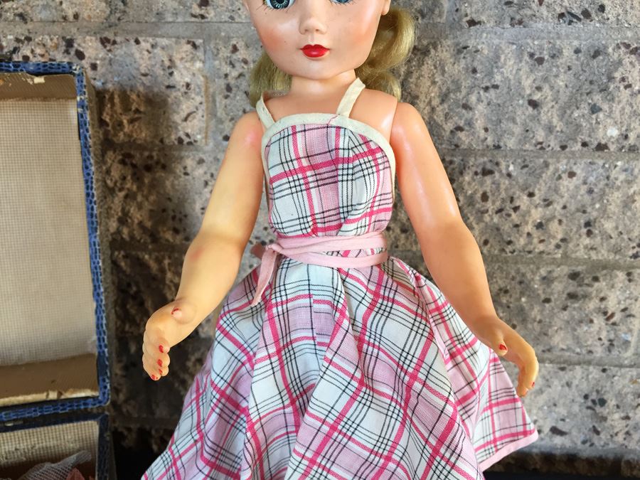 Vintage Doll Marked 14R With Doll Trunk, Various Doll Clothes And Wooden Blocks [Photo 13]