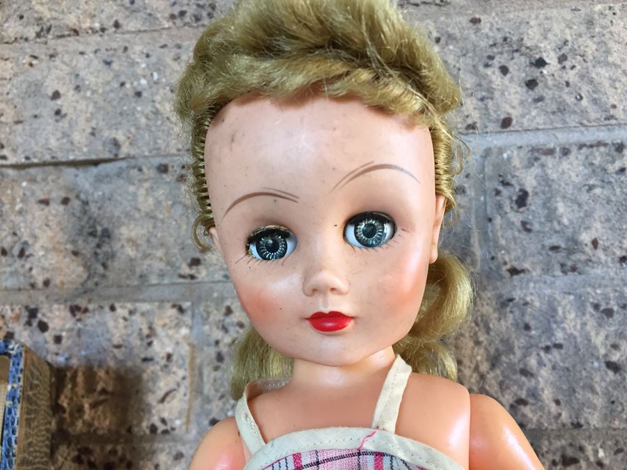 Vintage Doll Marked 14R With Doll Trunk, Various Doll Clothes And Wooden Blocks [Photo 12]