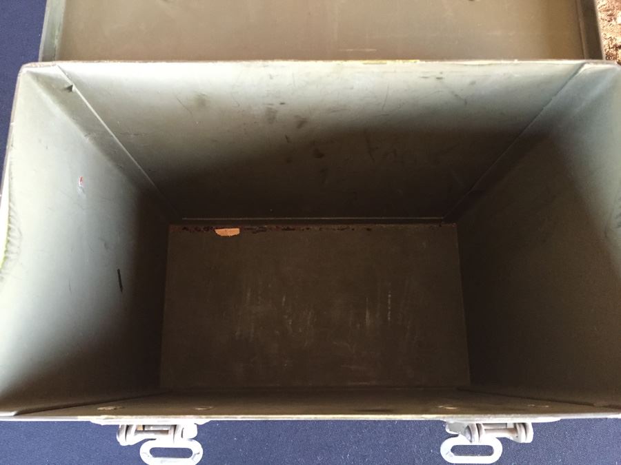 Green Military Metal Box Titled 75MM Gun Parts [Photo 9]