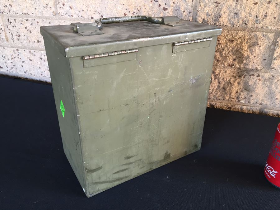 Green Military Metal Box Titled 75MM Gun Parts [Photo 5]