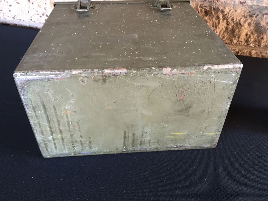 Green Military Metal Box Titled 75MM Gun Parts [Photo 7]
