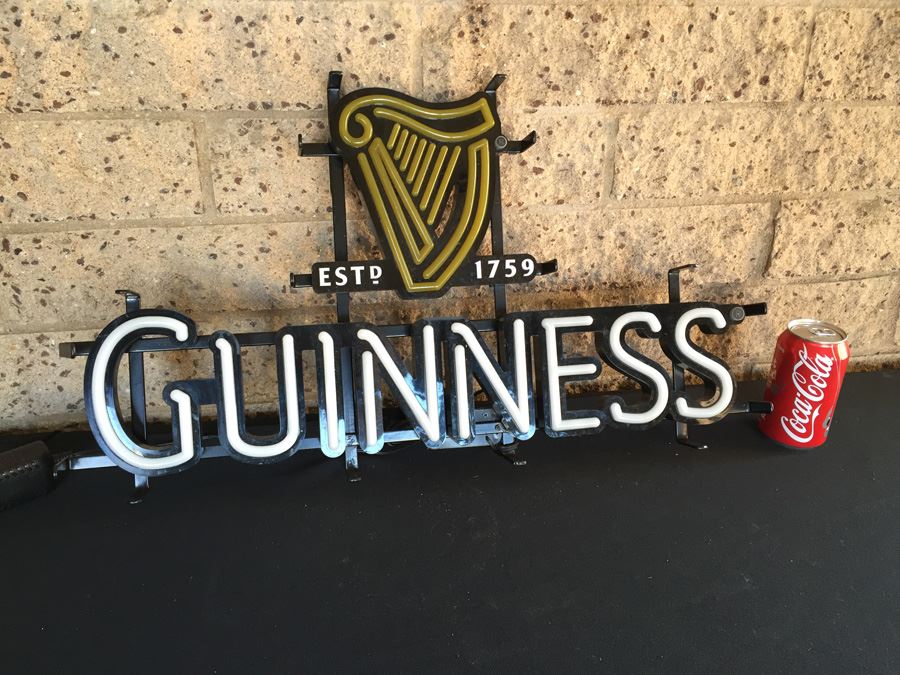 Guinness Beer Lighted Sign [Photo 1]