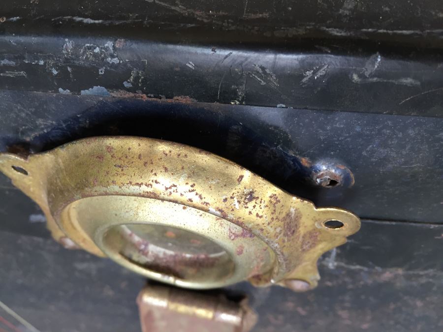 Vintage Steamer Trunk Lock Has Been Broken [Photo 8]