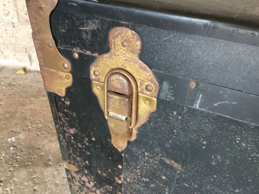 Vintage Steamer Trunk Lock Has Been Broken [Photo 10]