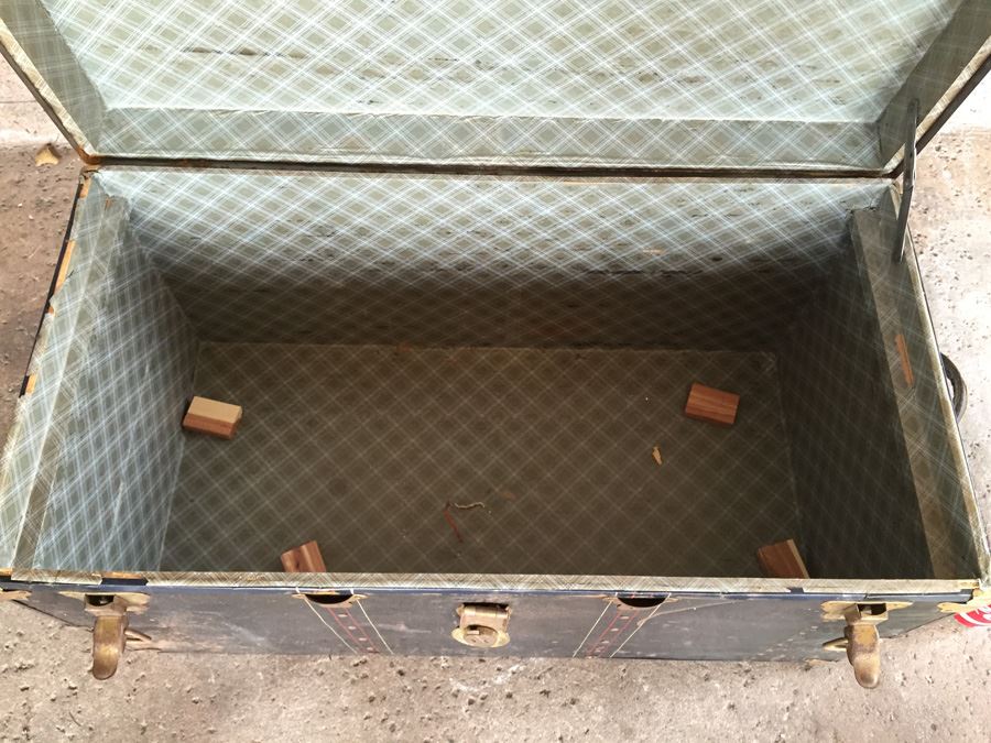 Vintage Steamer Trunk Lock Has Been Broken [Photo 15]