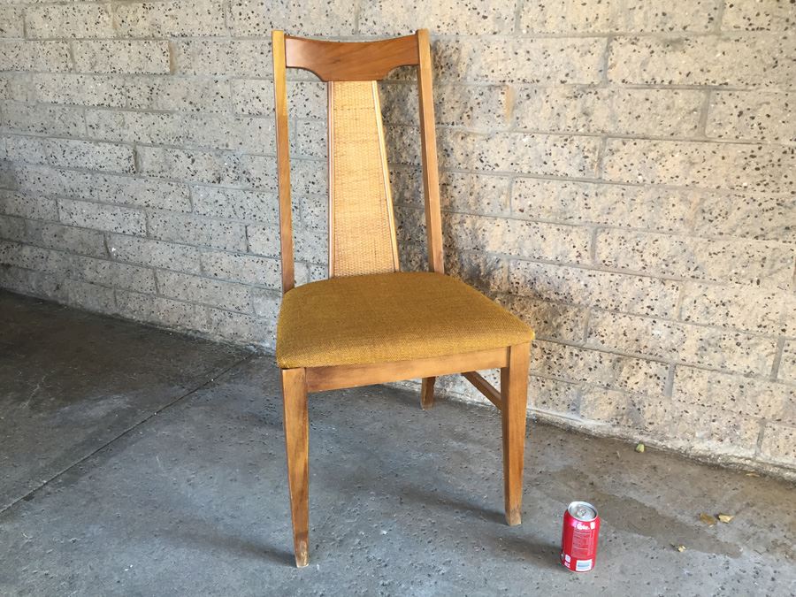 Mid-Century Modern Desk Chair [Photo 1]