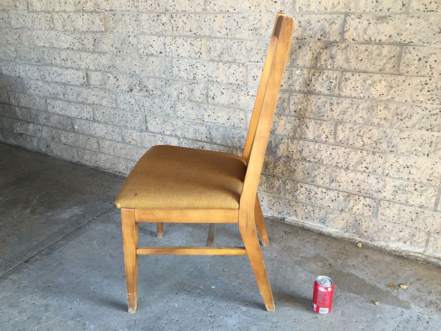 Mid-Century Modern Desk Chair [Photo 9]