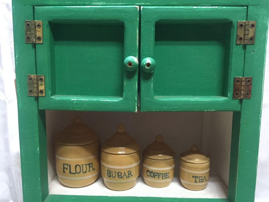Vintage Green Miniature Cabinet With Miniature Food And Kitchen Accessories [Photo 13]