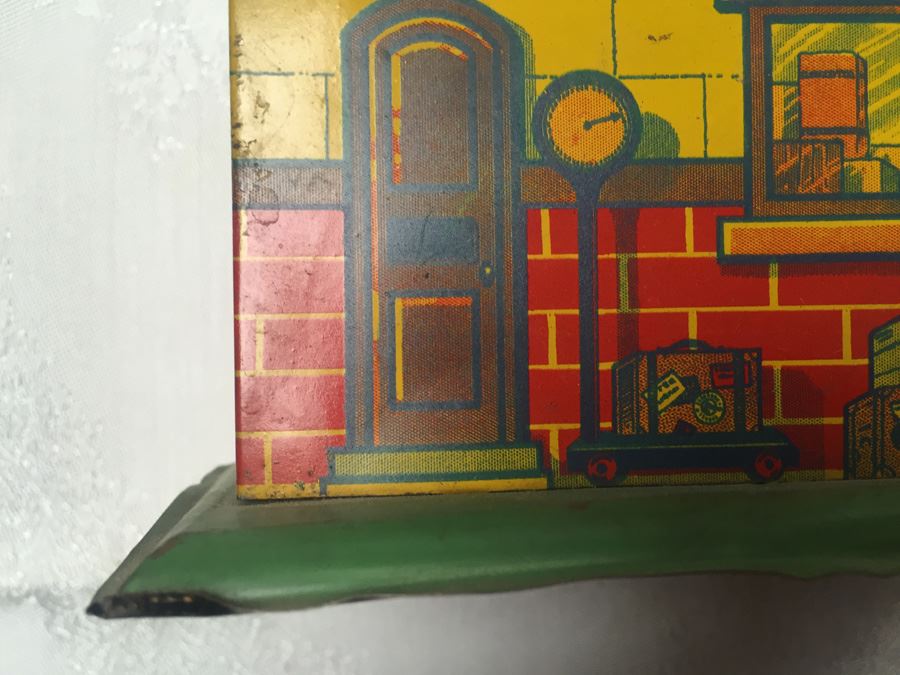 Vintage Tin Litho Toy Train Station American Railway Express Baggage Toytown [Photo 9]