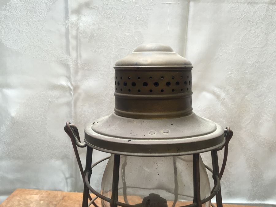 Old Brass Lantern [Photo 2]