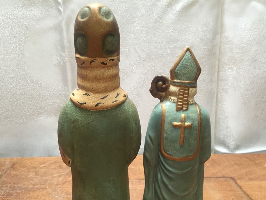 Vaillancourt Folk Art Hand Painted Chalkware Sutton, MA #184 1992 & #87 1996 Priest [Photo 10]