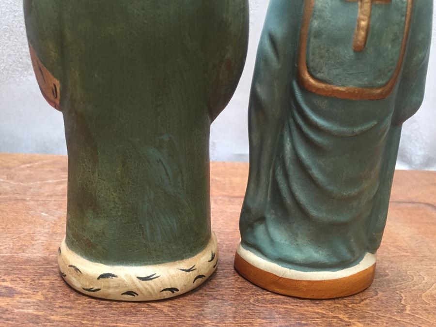 Vaillancourt Folk Art Hand Painted Chalkware Sutton, MA #184 1992 & #87 1996 Priest [Photo 13]