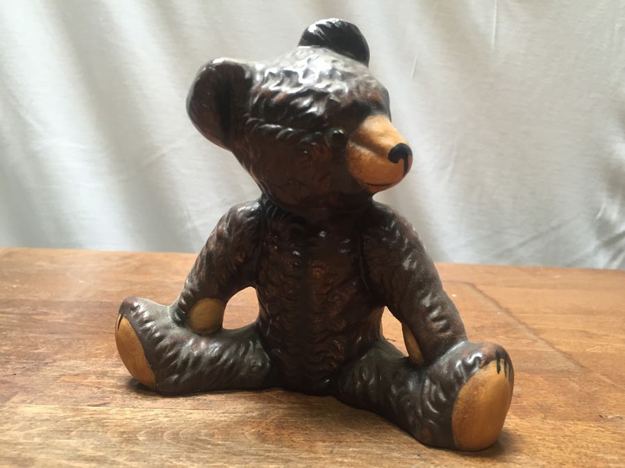 Vaillancourt Folk Art Hand Painted Chalkware Sutton, MA Bear #13 1993 [Photo 1]