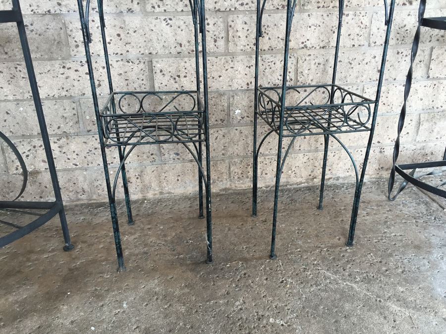 Various Metal Shelves Stands Corner Stands [Photo 10]