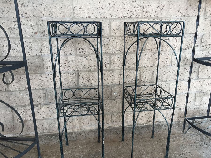 Various Metal Shelves Stands Corner Stands [Photo 9]