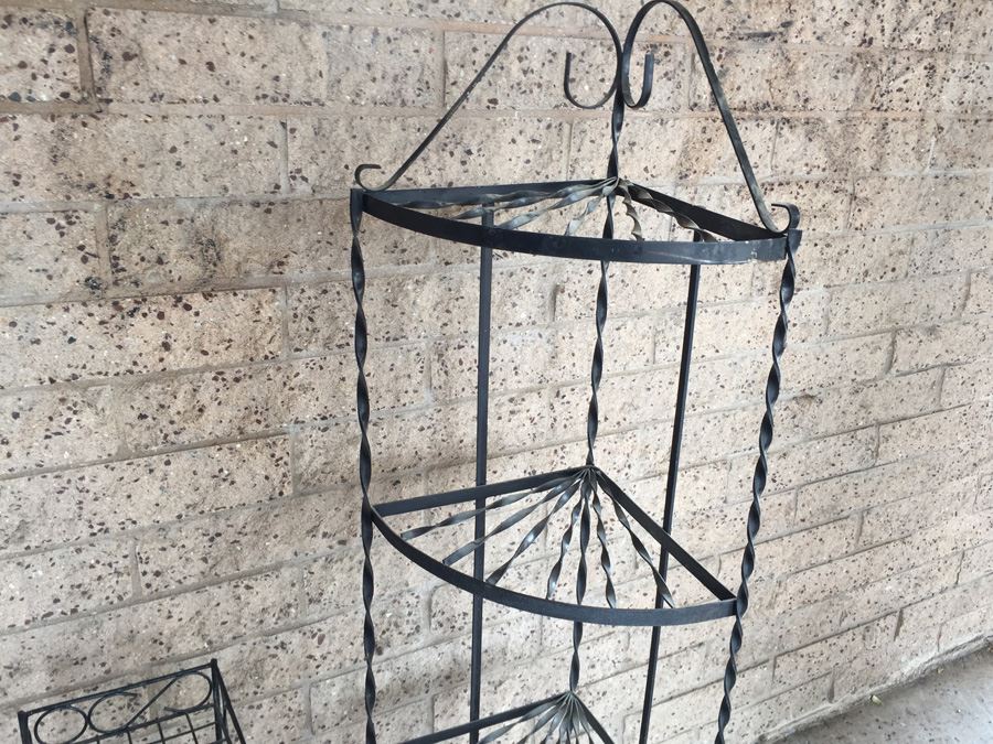 Various Metal Shelves Stands Corner Stands [Photo 11]