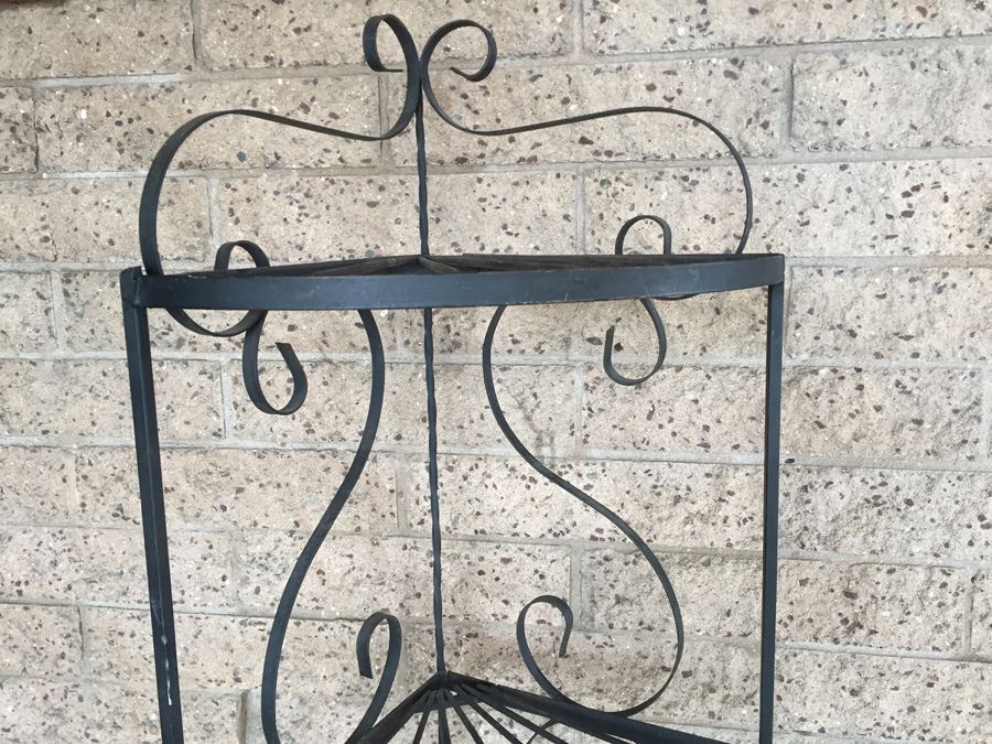 Various Metal Shelves Stands Corner Stands [Photo 6]