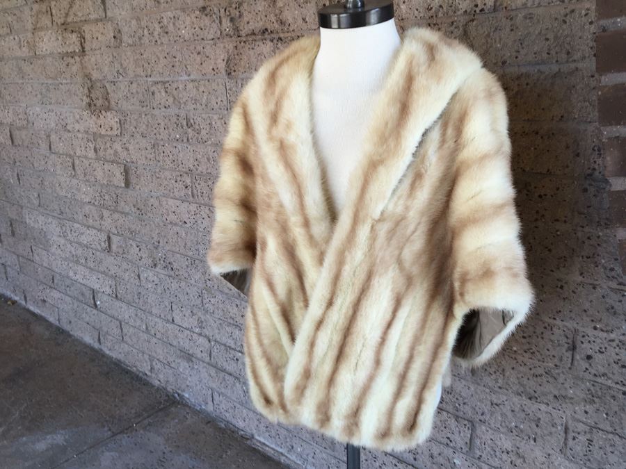 Light Cream Fur Shawl With Fur Bowtie Back