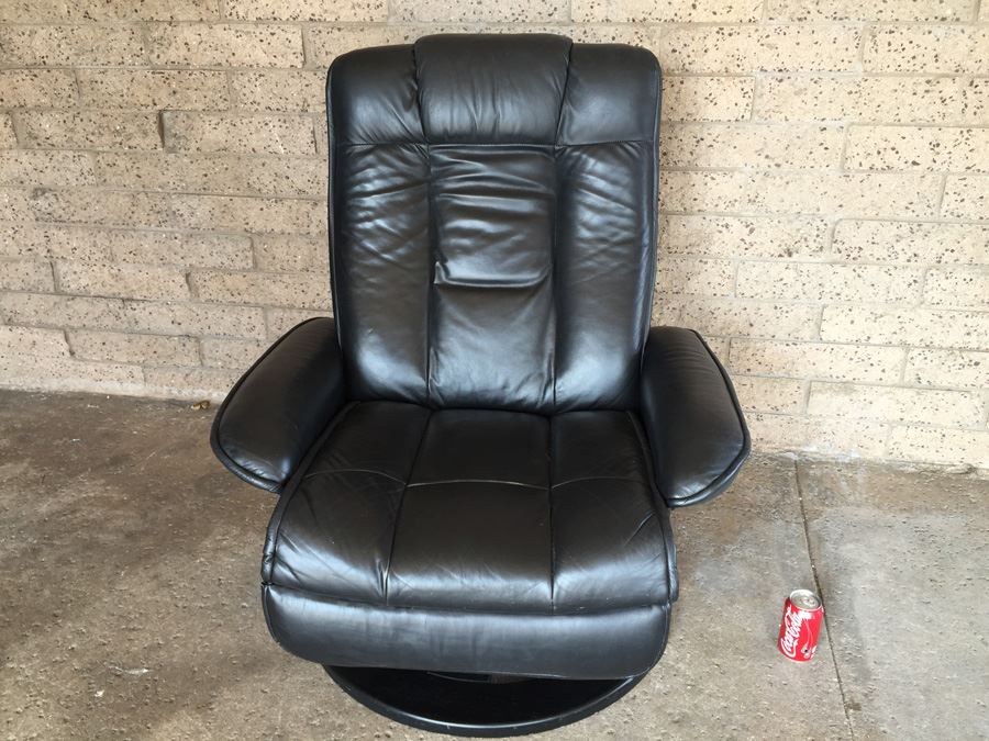Black Barcalounger Reclining Chair [Photo 5]