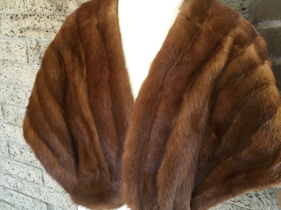 Luxurious Brown Marston's Fur Shawl [Photo 2]