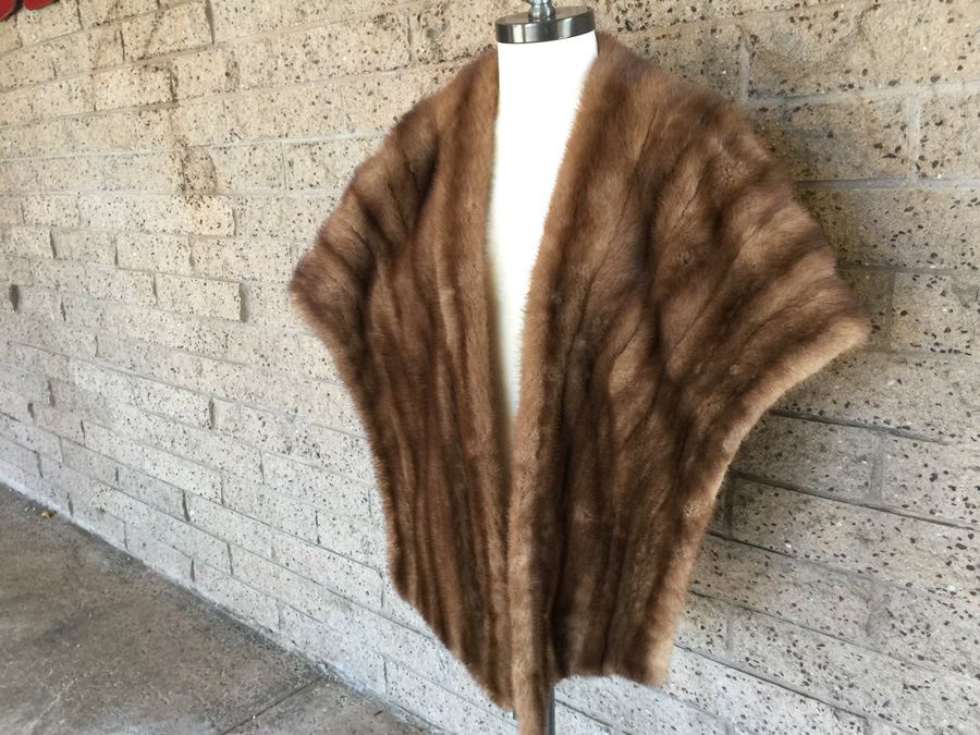 Long Rich Brown Lockwood Fur Shawl [Photo 1]