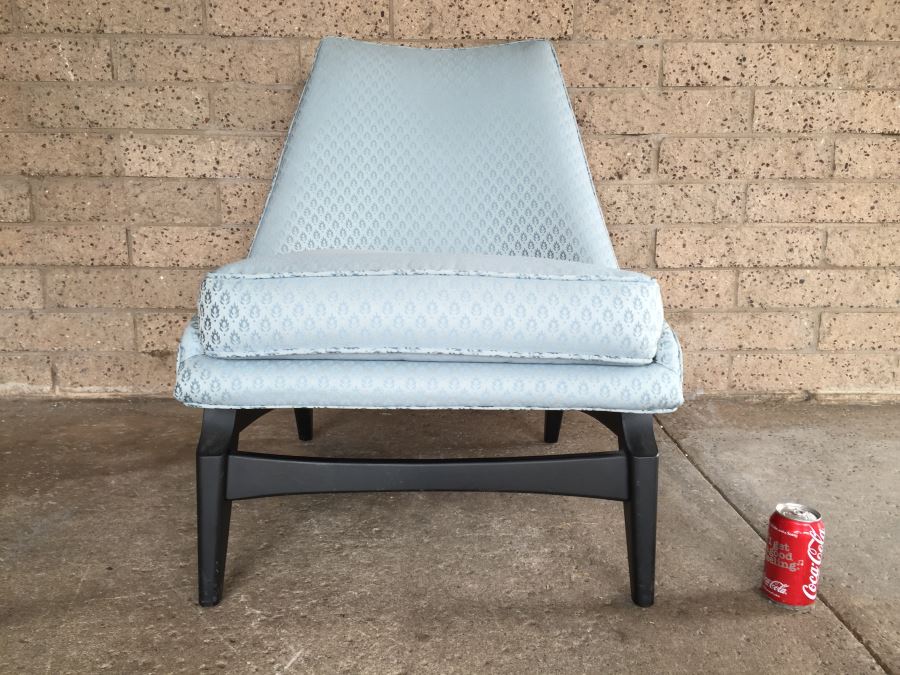 Mid-Century Modern Upholstered Chair [Photo 3]