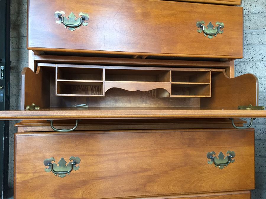 4-Piece Heywood-Wakefield Bedroom Set [Photo 16]