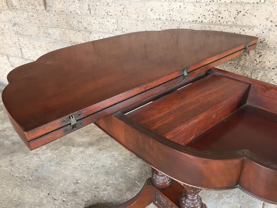 Mahogany Gaming Table [Photo 9]