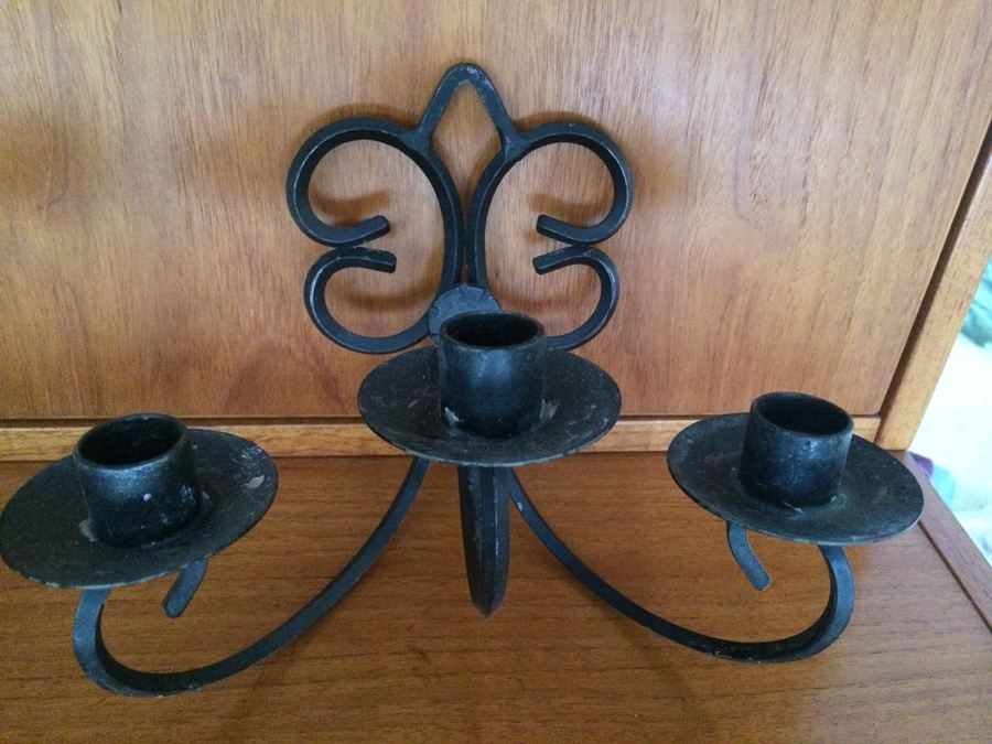 Pair of Wrought Iron Small Wall Sconces [Photo 3]