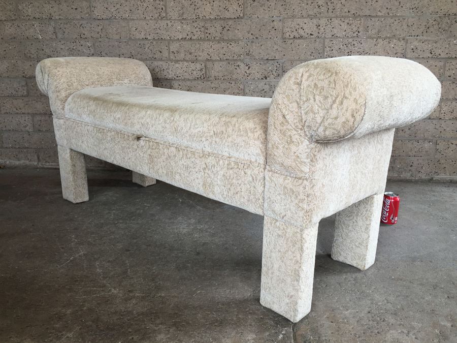 Upholstered Bench With Storage [Photo 5]