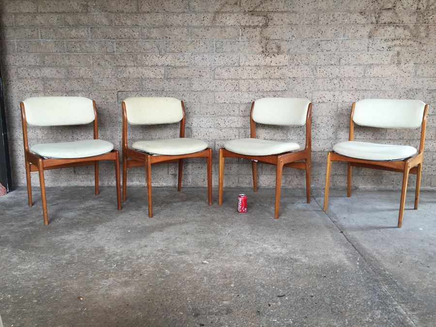 Set Of 4 Mid-Century Modern Teak Dining Chairs Need Reupholstering [Photo 1]