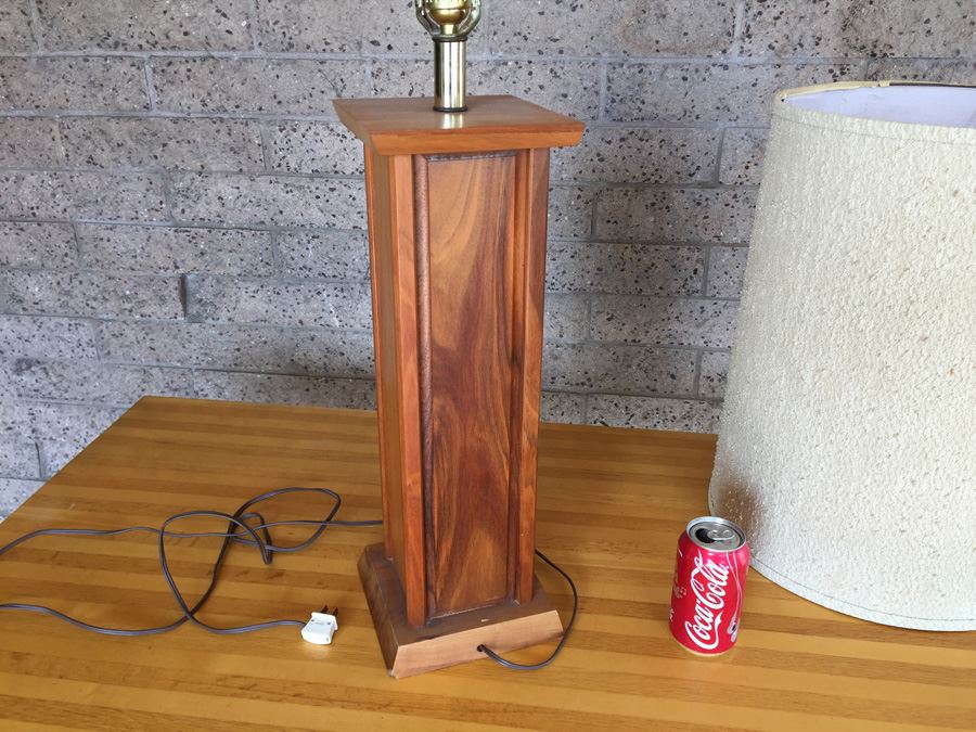 Mid-Century Wooden Table Lamp [Photo 9]