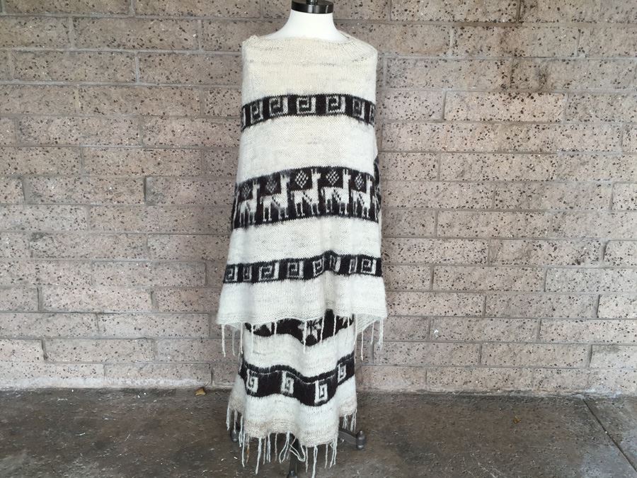 Poncho Style Sweater With Long Skirt [Photo 4]