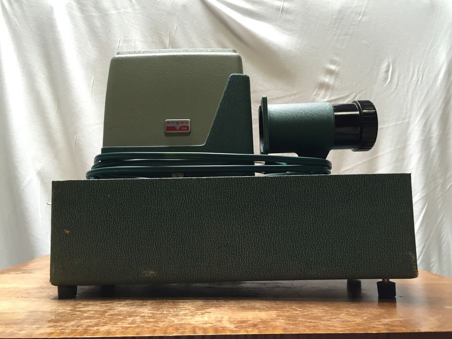 Vintage Argus 300 Slide Projector With Carrying Case [Photo 16]