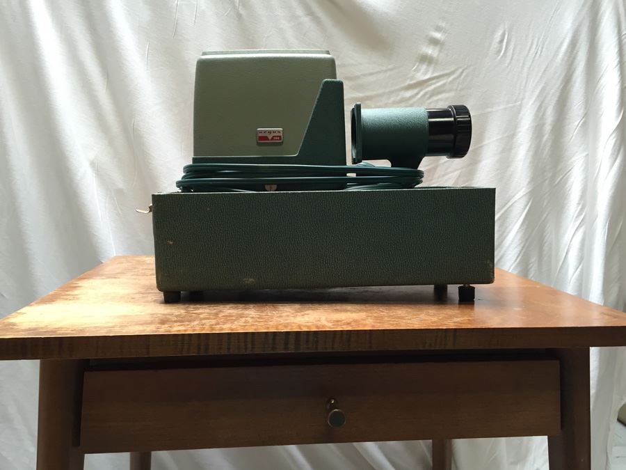Vintage Argus 300 Slide Projector With Carrying Case